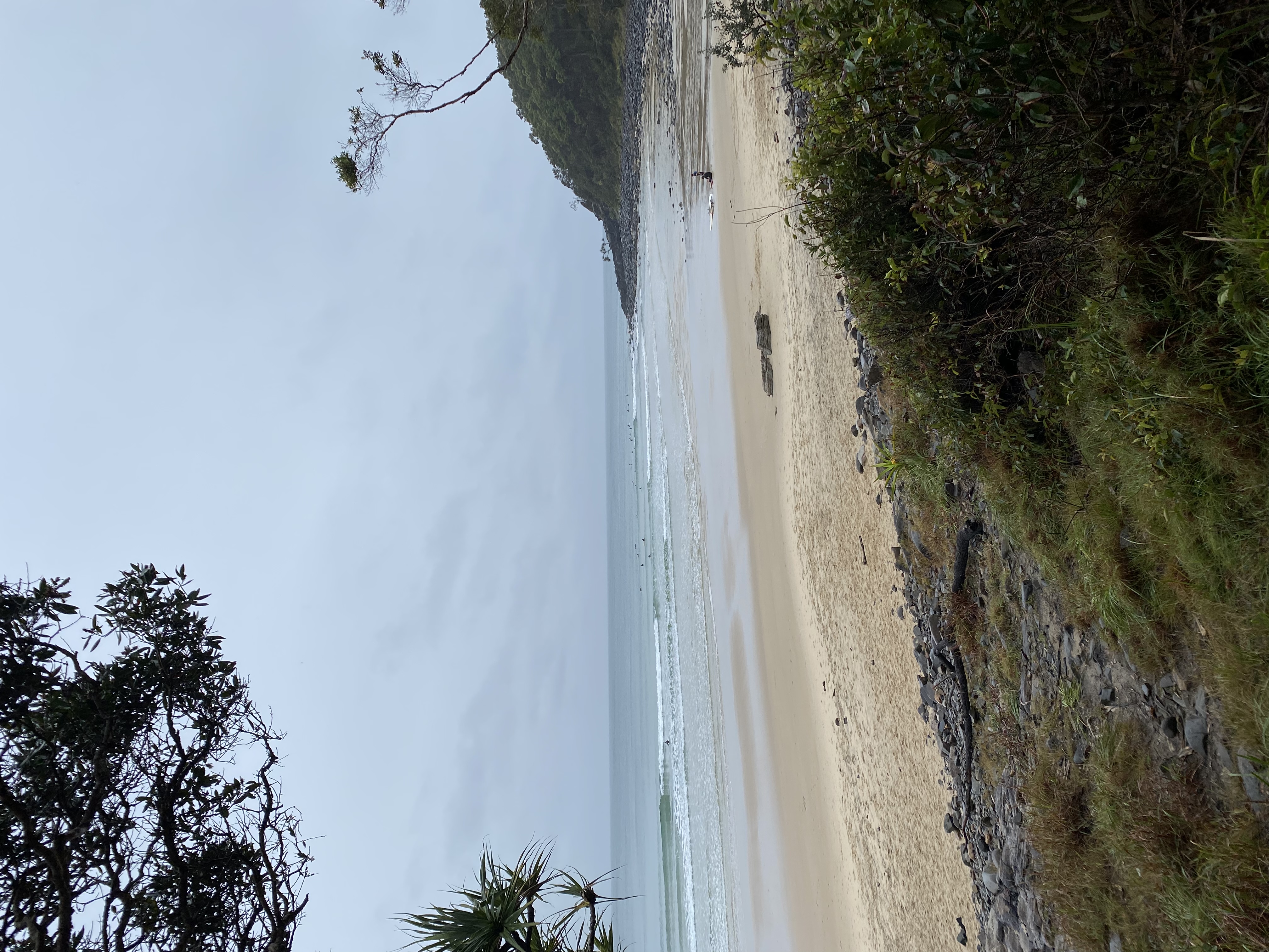 Surfer wartend im Wasser